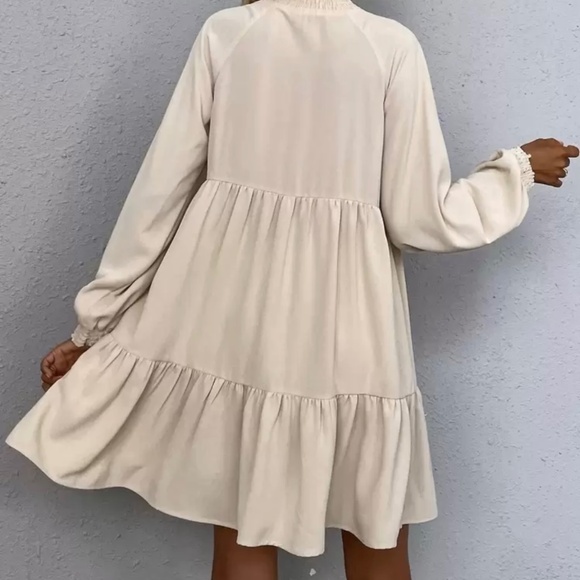 SHEIN fluttering dress - Picture 2 of 8